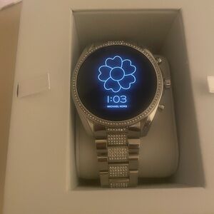 Michael Kors Womens Bradshaw smart silver chain watch,  comes with charger